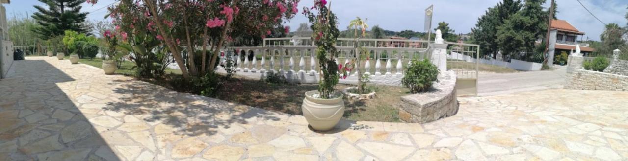 Makis Apartments Αρίλλας Εξωτερικό φωτογραφία