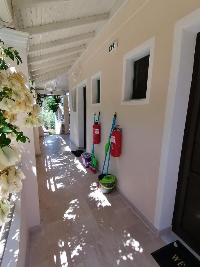 Makis Apartments Αρίλλας Εξωτερικό φωτογραφία